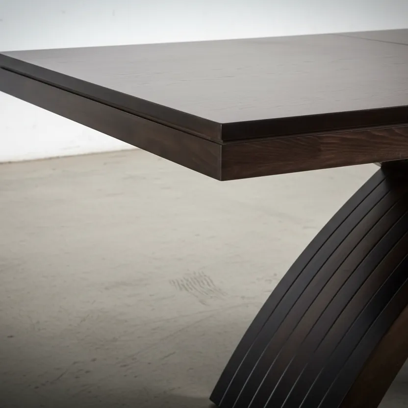 Fifth Avenue Table - Image 4